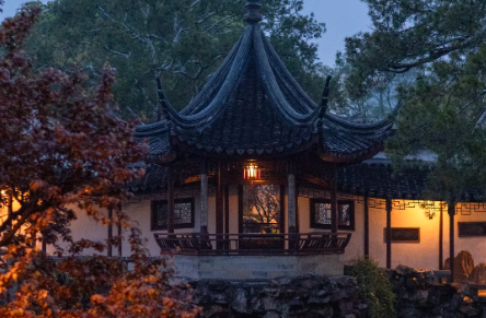 Moon Comes with Breeze Pavilion-suzhou
